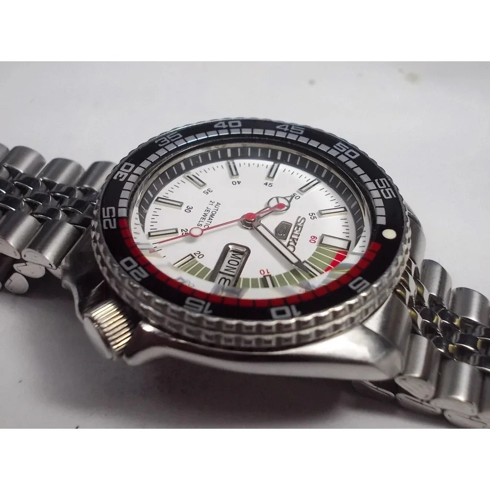 SEIKO 150M DAY/DATE DIVERS AUTO MENS WATCH 6309-729A 'WHITE SEIKO 5' (SN 742885)